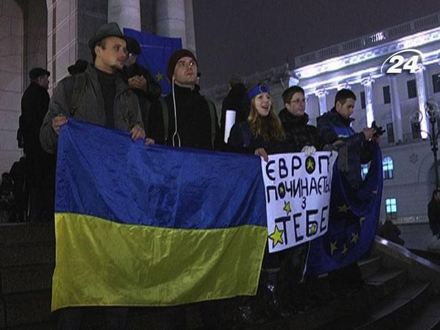 В міліції пообіцяли не розганяти пікети на Майдані Незалежності В міліції пообіцяли не розганяти пікети на Майдані Незалежності