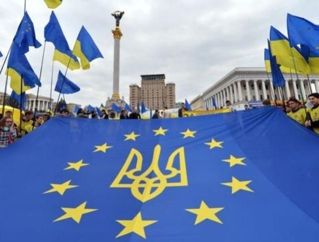 Черниговцам препятствуют приехать на Евромайдан, - оппозиция