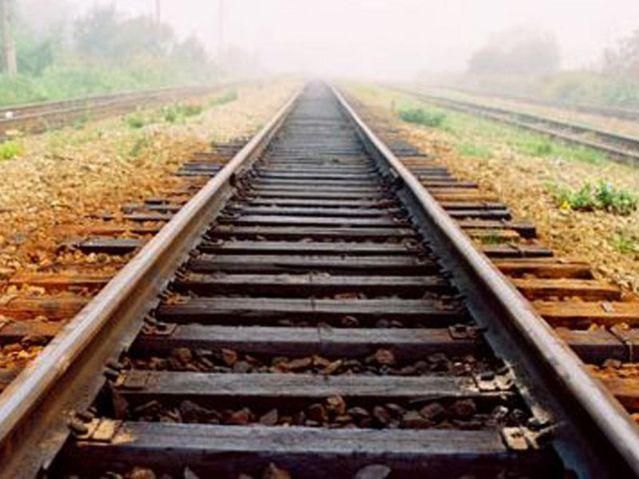На Львівщині людина загинула в аварії потяга і трактора 