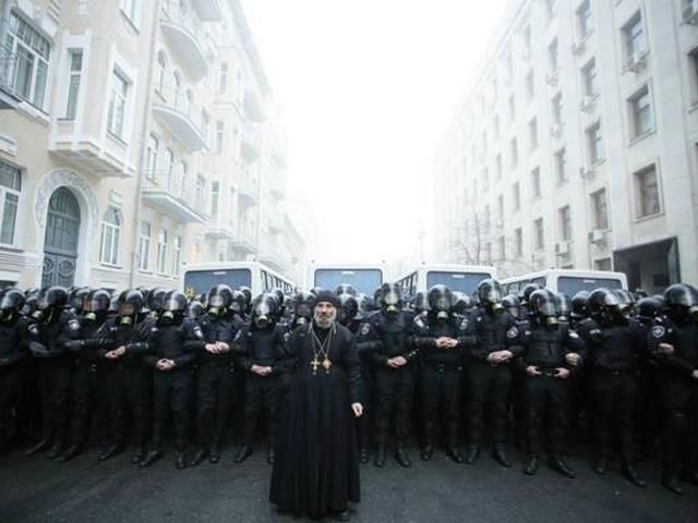 Всех силовиков срочно вызвали на работу, - Вести Всех силовиков срочно вызвали на работу, - Вести