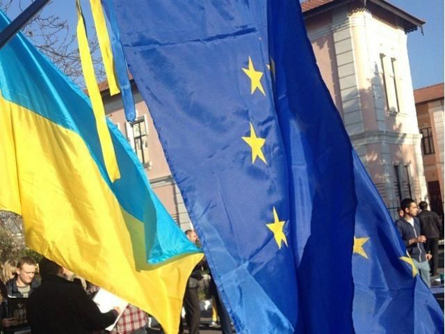 На Євромайдани у Криму вийшли  понад 5 тисяч людей 