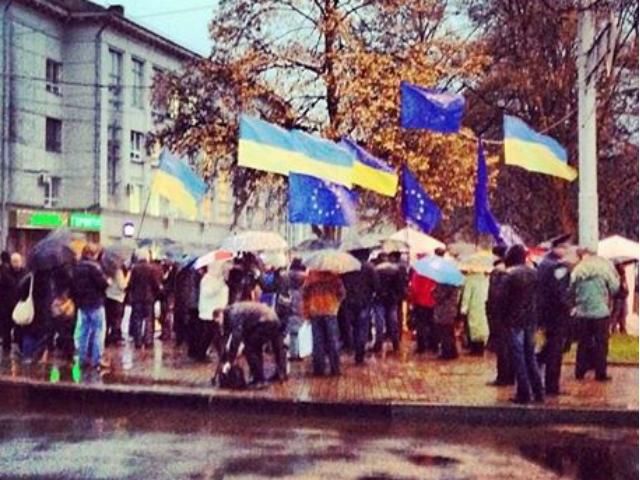Евромайдан. В Чернигове милиция разогнала митингующих
