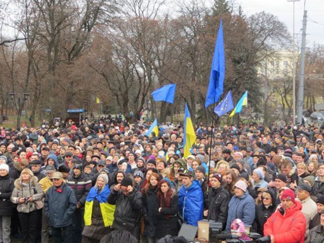 Евромайдан. В Харькове запретили акции протеста из-за гриппа