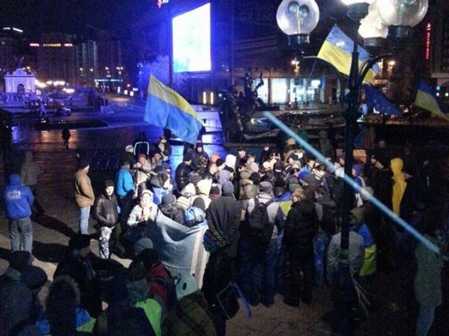 Евромайдан. КГГА обещает митингующим пункты обогрева и биотуалеты