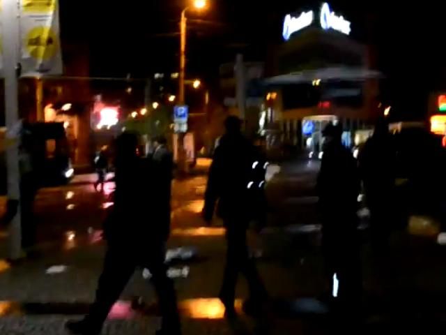 Проти "тітушків", які розгромили дніпропетровський Євромайдан, відкрито кримінальне провадження Проти "тітушків", які розгромили дніпропетровський Євромайдан, відкрито кримінальне провадження