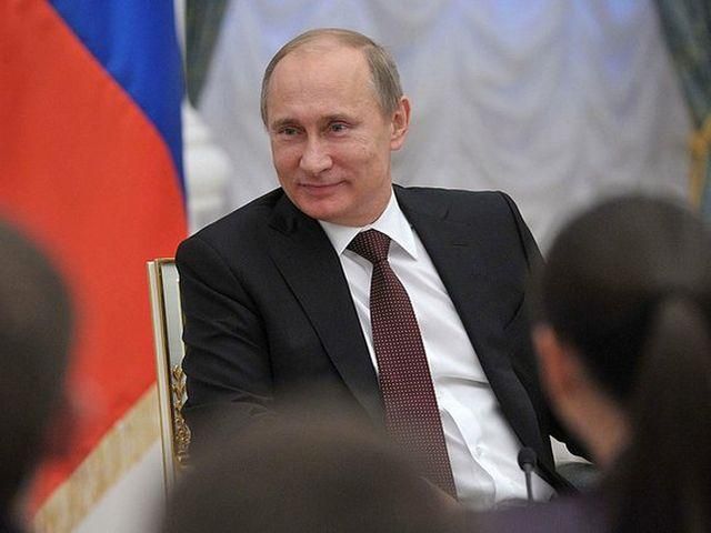Путін каже, що з Януковичем газовий контракт не обговорював Путін каже, що з Януковичем газовий контракт не обговорював