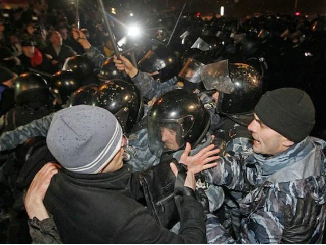 Евромайдан. ЕП призвал не применять силу против митингующих