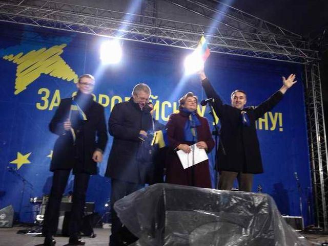 У МЗС України чекають пояснень через виступ спікера сейму Литви на Євромайдані У МЗС України чекають пояснень через виступ спікера сейму Литви на Євромайдані