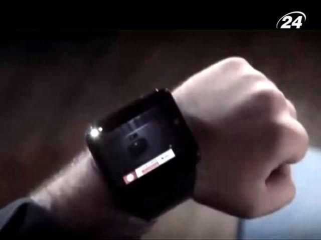 Новий планшетофон від Samsung, "розумний" годинник та бездротовий апдейт