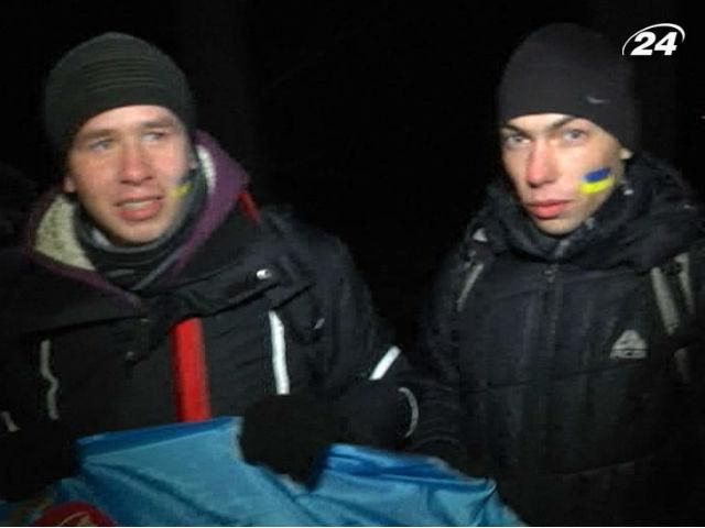 Несмотря на препятствия, львовские активисты таки выехали на Евромайдан Несмотря на препятствия, львовские активисты таки выехали на Евромайдан