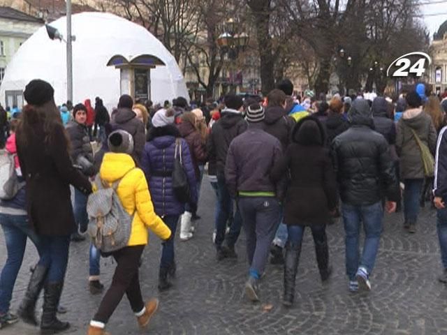 Евромайдан. Львовские школьники поддержали митинги за европейский выбор