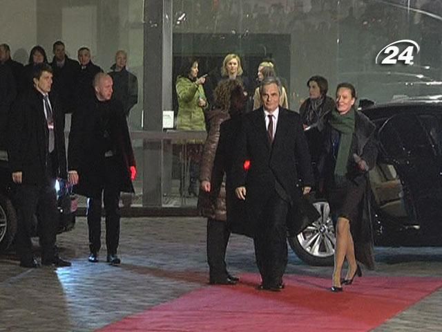 В Вильнюсе прошла официальная церемония открытия саммита В Вильнюсе прошла официальная церемония открытия саммита