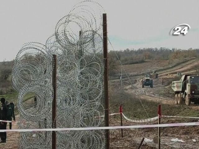 Болгарія почала зводити стіну на кордоні з Туреччиною