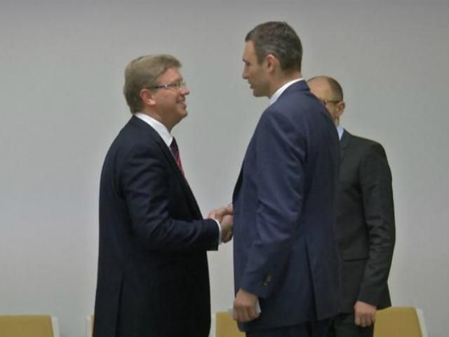 Янукович опозорил Украину на весь мир, - Кличко Янукович опозорил Украину на весь мир, - Кличко