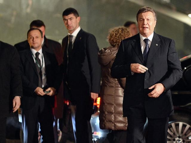 Саміт у Вільнюсі завершив свою роботу, а Янукович втік від журналістів