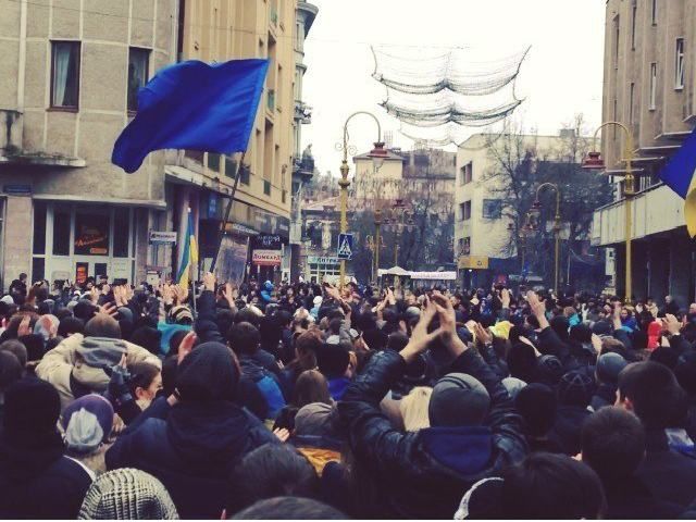 Евромайдан. Ивано-Франковские активисты переезжают в Киев