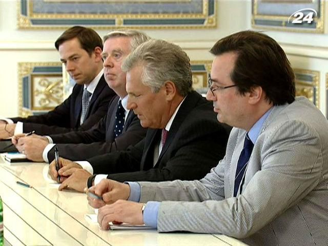 Дальнейшую судьбу миссии Кокса-Квасьневского решат 5 декабря Дальнейшую судьбу миссии Кокса-Квасьневского решат 5 декабря