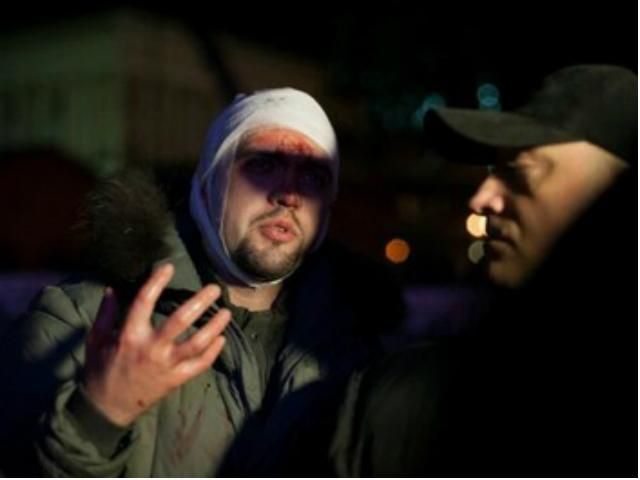 Євромайдан. Затриманих активістів випускають з міліції, на них склали адмінпротоколи Євромайдан. Затриманих активістів випускають з міліції, на них склали адмінпротоколи