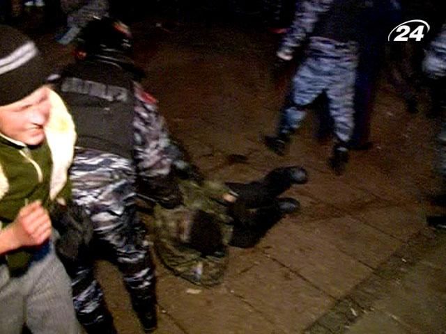 На "Беркут" открыли дело за превышение служебных полномочий На "Беркут" открыли дело за превышение служебных полномочий