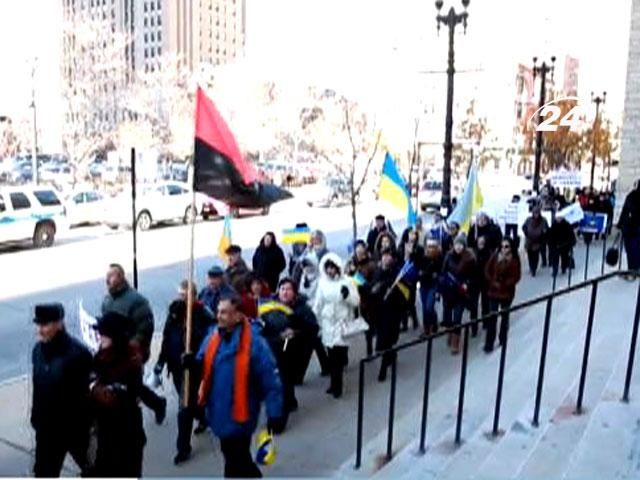 У США, Великобританії та Росії відбулись мітинги на підтримку Євромайдану У США, Великобританії та Росії відбулись мітинги на підтримку Євромайдану