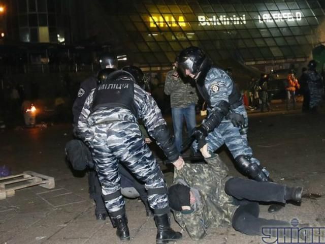 Канада осудила применение насилия на Евромайдане Канада осудила применение насилия на Евромайдане