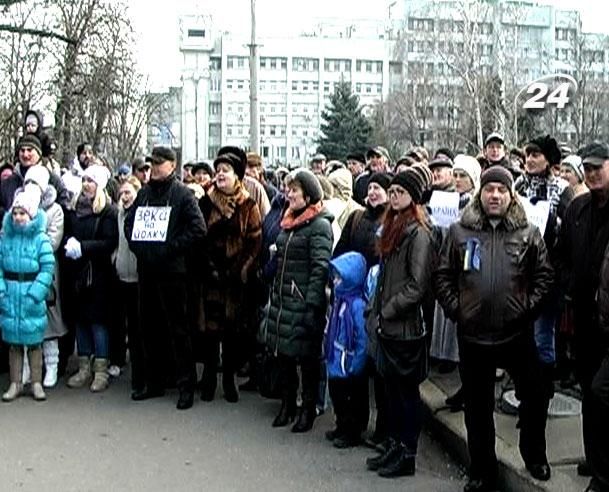 На Евромайдан в Полтаве вышли около тысячи человек