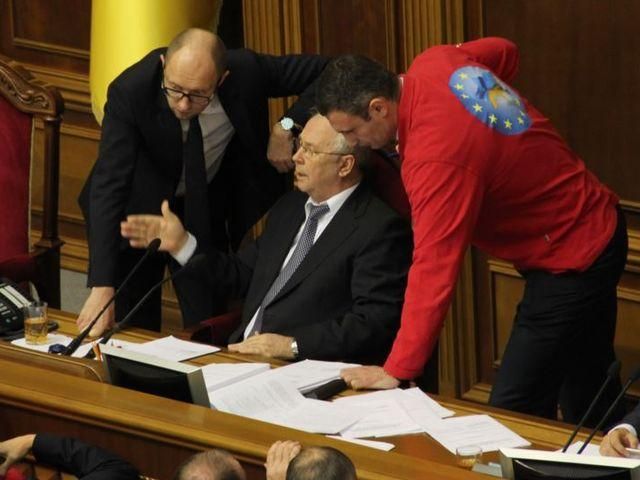 Рибак покликав на спільний круглий стіл владу та опозицію Рибак покликав на спільний круглий стіл владу та опозицію