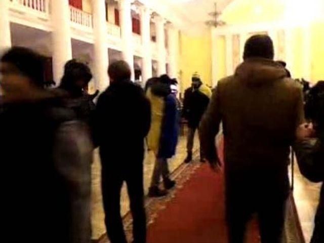 Заяви столичної міліції про штурм — провокації, — опозиція Заяви столичної міліції про штурм — провокації, — опозиція