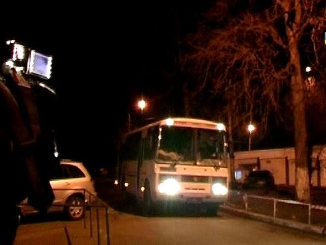 До Тимошенко вночі приїжджали беркутівці До Тимошенко вночі приїжджали беркутівці