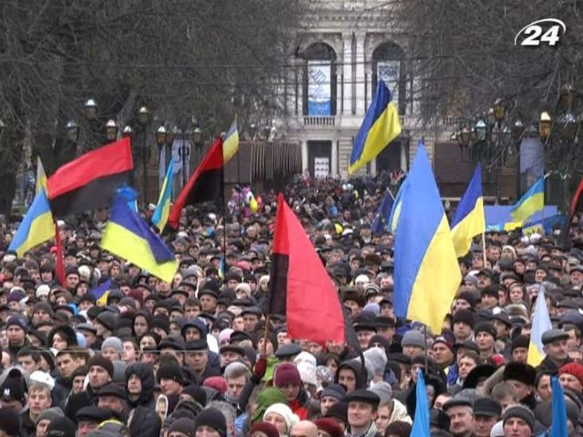 Сьогодні в Україні оголошено загальнонаціональний страйк Сьогодні в Україні оголошено загальнонаціональний страйк