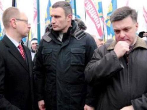 Оппозиционеры с требованием отставки правительства покинули согласительный совет Оппозиционеры с требованием отставки правительства покинули согласительный совет