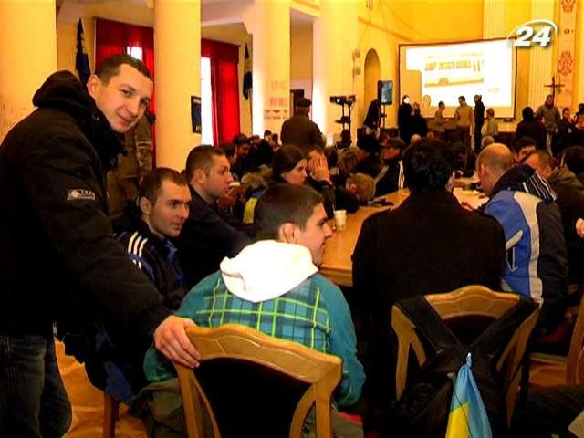 В КГГА остаются несколько сотен активистов В КГГА остаются несколько сотен активистов