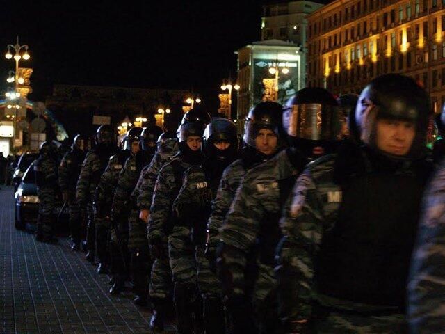 Киевский облсовет осудил действия "беркутовцев" и поддержал евроинтеграцию