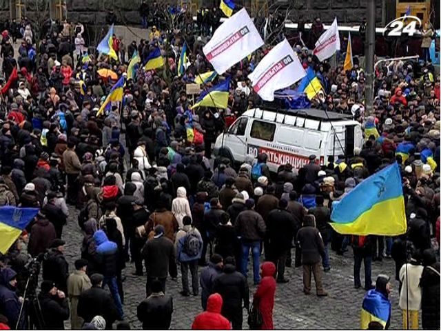 Кабмін залишається заблокованим Кабмін залишається заблокованим