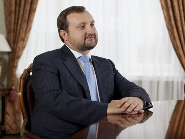 Арбузов їде у Брюссель без вимоги виділити Україні 160 мільярдів Арбузов їде у Брюссель без вимоги виділити Україні 160 мільярдів