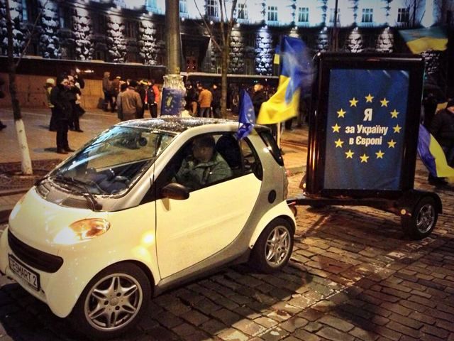 10 хвилин і Кабмін буде розчищено від мітингувальників, - Азаров 10 хвилин і Кабмін буде розчищено від мітингувальників, - Азаров