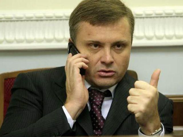 Янукович відхилив прохання Льовочкіна про відставку 