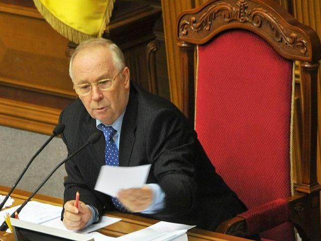 Рада проголосовала за то, чтобы вызвать Правительство Азарова в Раду
