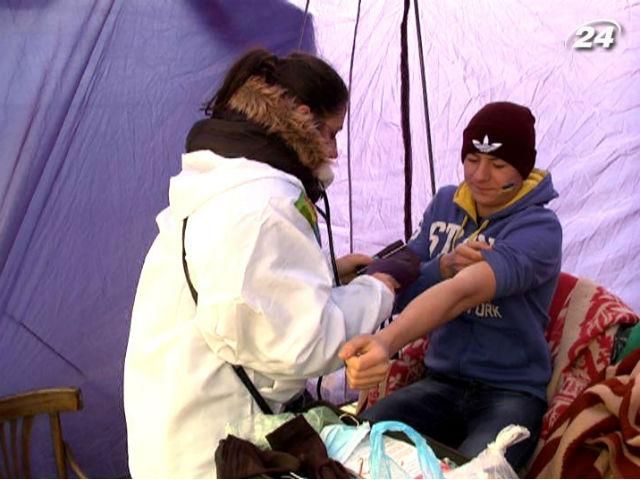 Ежедневно на киевский Майдан с активистами едут медики Ежедневно на киевский Майдан с активистами едут медики