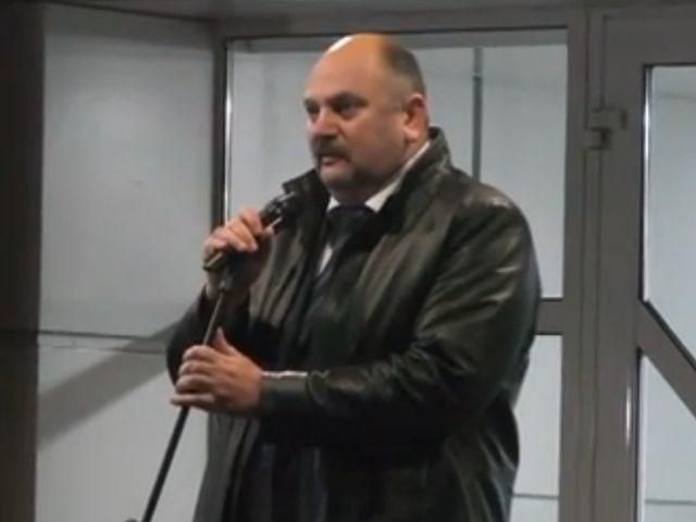 Батя никогда своих детей не предаст, – мэр Енакиево о Януковиче (Видео) Батя никогда своих детей не предаст, – мэр Енакиево о Януковиче (Видео)