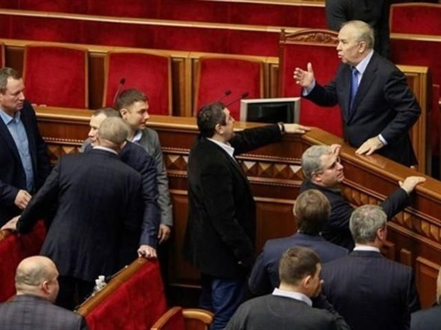 Відставку Кабміну провалила опозиція, – Симоненко Відставку Кабміну провалила опозиція, – Симоненко