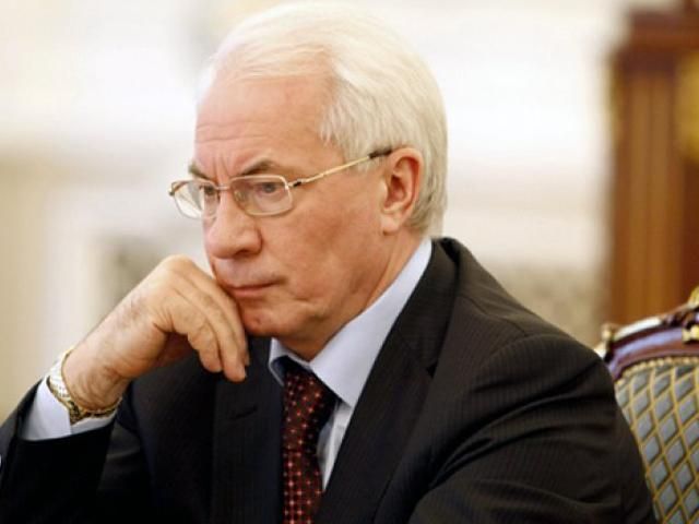 Попри заблокований вхід у Кабмін, Азаров планує провести там засідання уряду Попри заблокований вхід у Кабмін, Азаров планує провести там засідання уряду