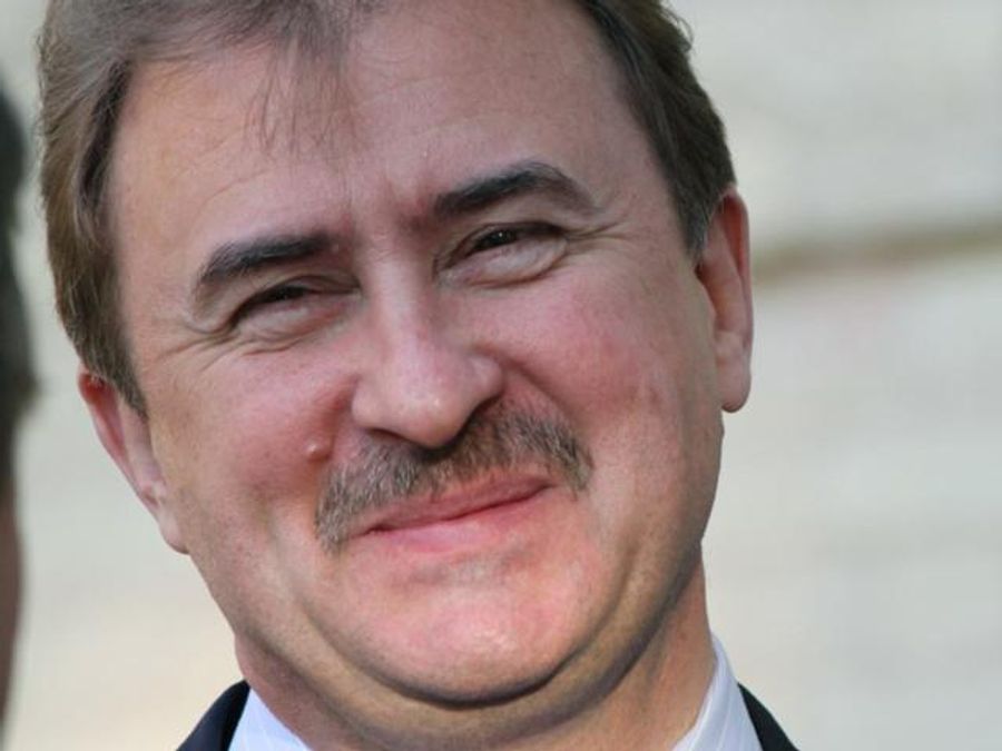 Попов не выступал на митинге в поддержку власти, - пресс-секретарь