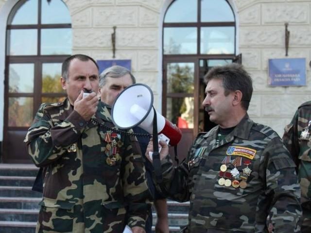 Защищать евромайданивцив будут афганцы и милиция Защищать евромайданивцив будут афганцы и милиция