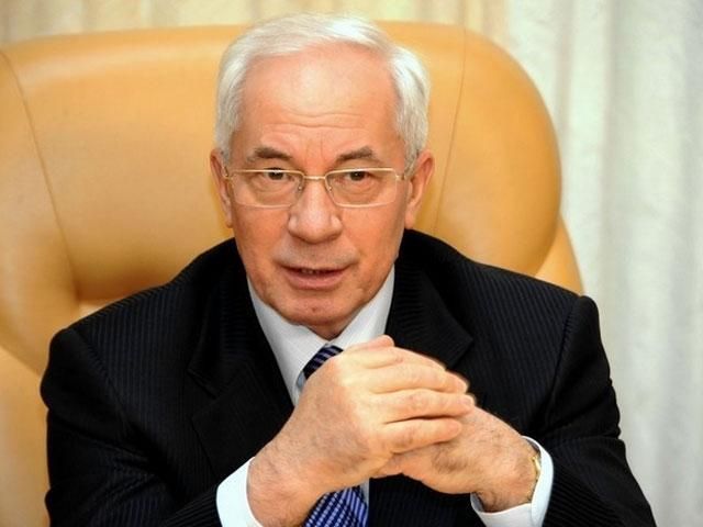 Азаров пропонує опозиції співпрацю Азаров пропонує опозиції співпрацю