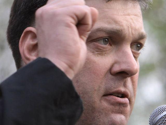 Надо начать пикетировать квартиры всех "беркутов", - Тягнибок Надо начать пикетировать квартиры всех "беркутов", - Тягнибок