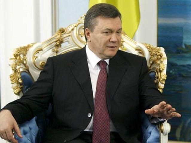 Путин планирует связать Януковича кровью, - эксперт