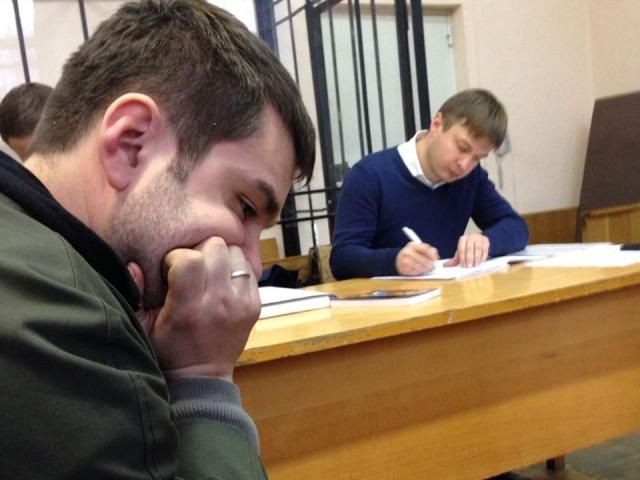 Суд звільнив двох підозрюваних у провокаціях під КМДА Суд звільнив двох підозрюваних у провокаціях під КМДА