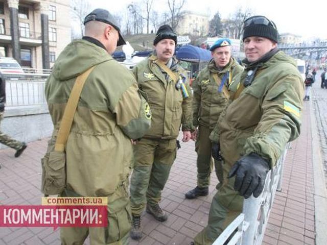 Спецназовцы вышли защищать Евромайдан от "Беркута" Спецназовцы вышли защищать Евромайдан от "Беркута"
