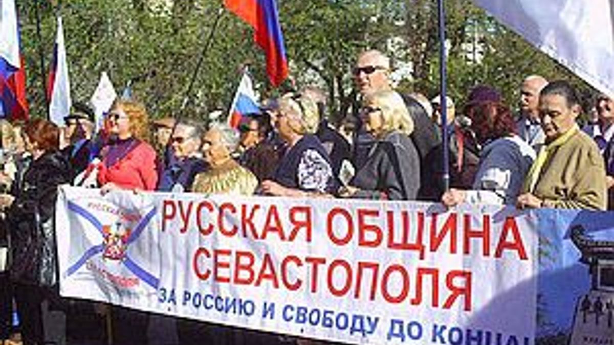 Российские националисты Севастополя готовы поддержать Евромайдан при определенных условиях Российские националисты Севастополя готовы поддержать Евромайдан при определенных условиях
